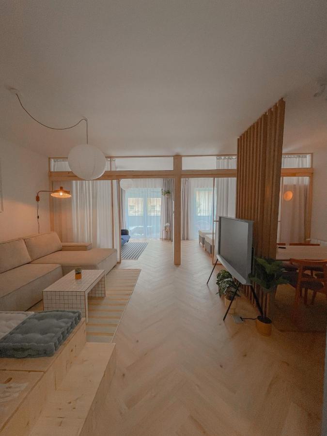 Noda - Nordic Design Apartment With Terrace Липтовски-Микулаш Экстерьер фото